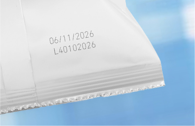 marcaje láser uv de fecha y lote con ilumiflex laser coder en film blanco